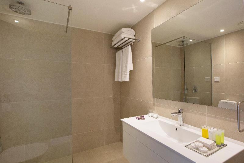 Standard Room Partial Sea View,1653530662:JPEG