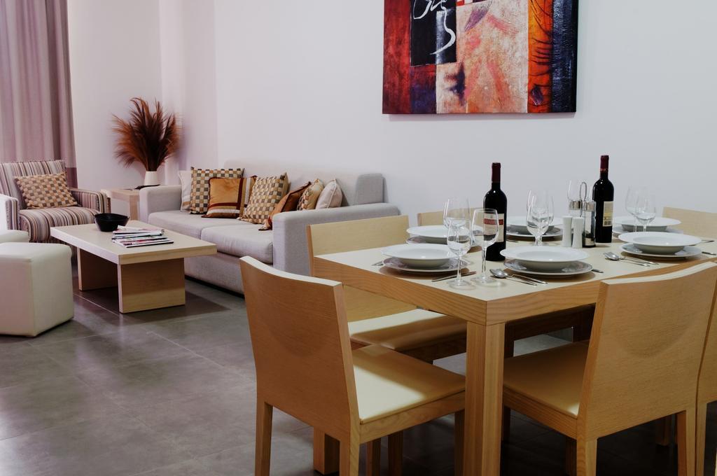 Deluxe Suite met 1 Slaapkamer en Uitzicht op Zee