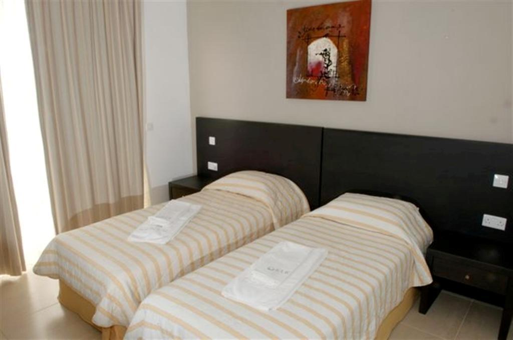 Suite met 3 Slaapkamers met Uitzicht op Zee
