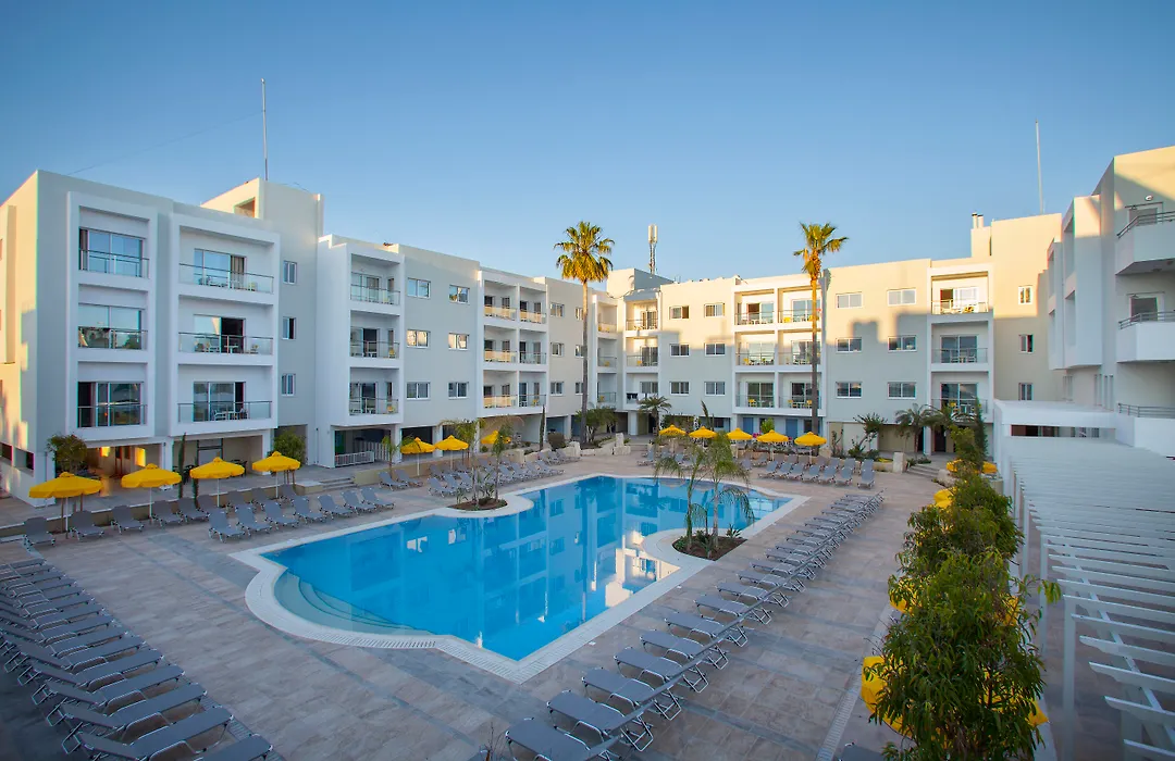 Mayfair Gardens-1