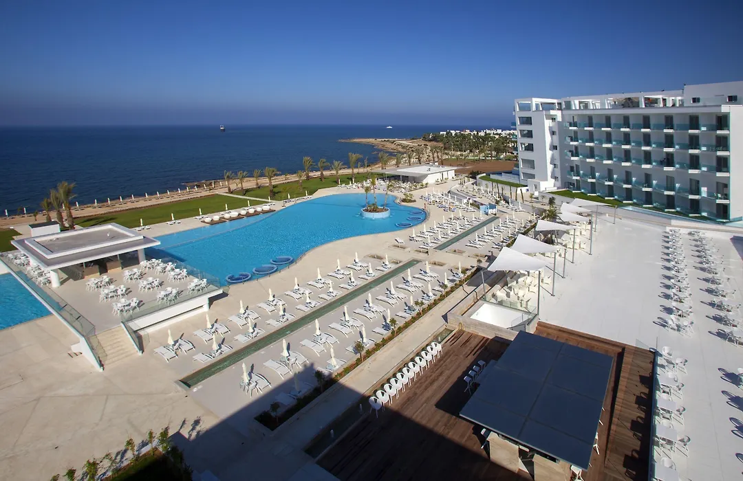 King Evelthon Beach Hotel&Resort-1
